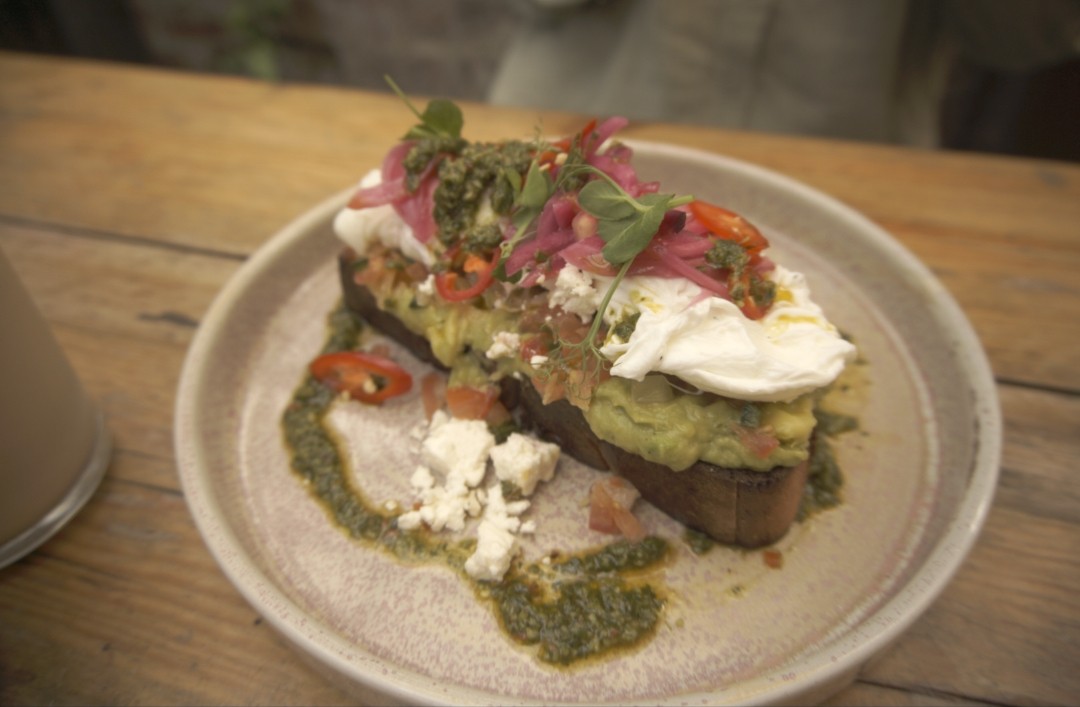 Sipp: appetizing photo of served food