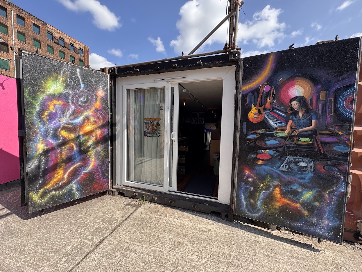 Vinylfetishes: clear storefront photo showing venue
