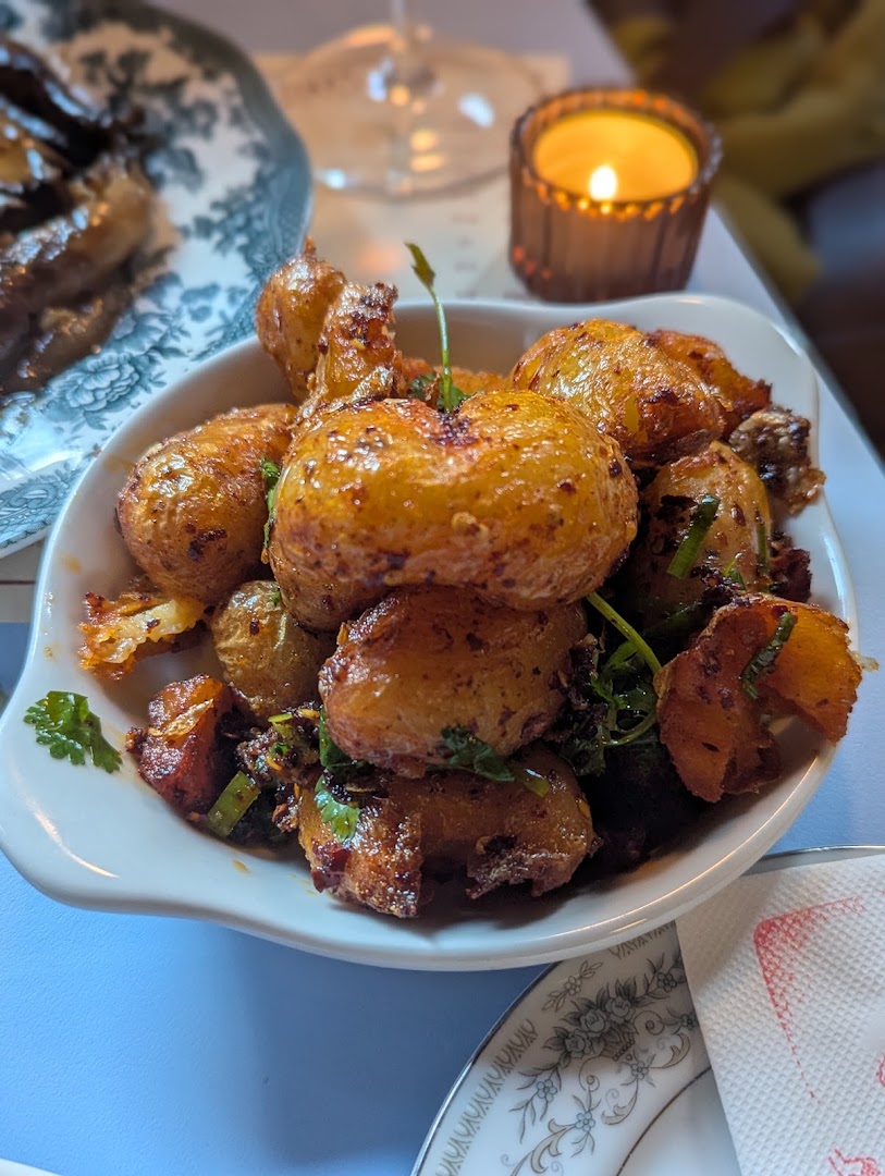 Assemble: appetizing, high-quality food photography