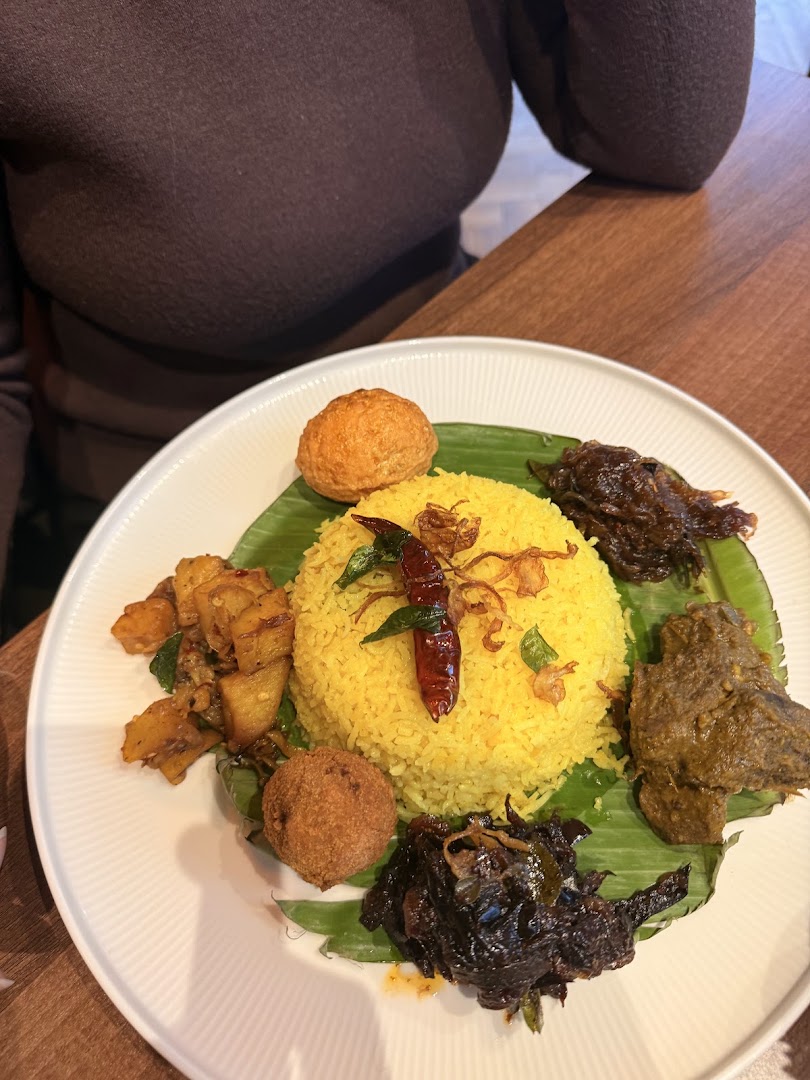 Dinithi: appetizing, high-quality food photography