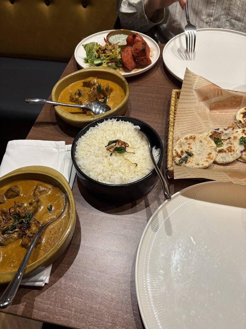 Dinithi: appetizing, high-quality food photography