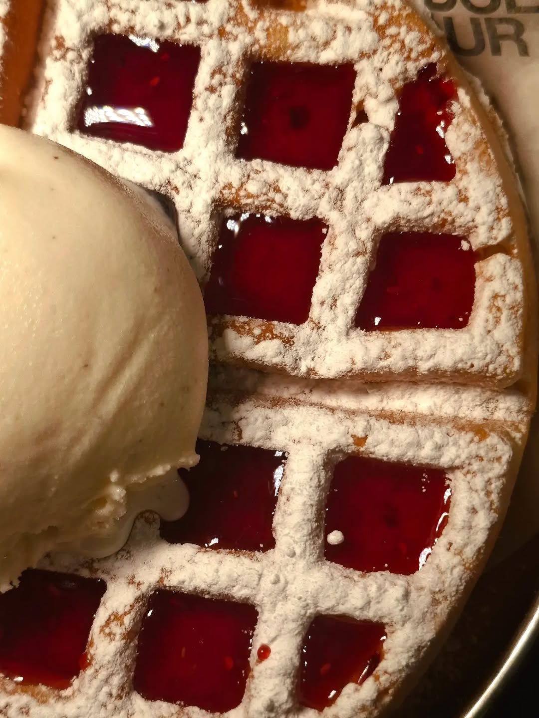 Feds: appetizing close-up of food