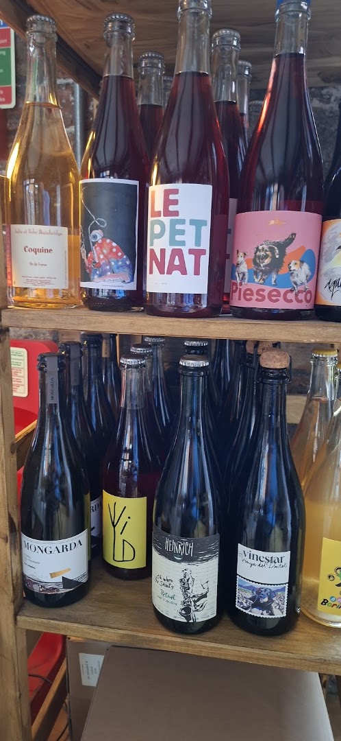 Barks Wine Shop: clear display of wine selection