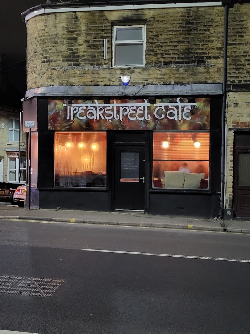 Freak Street Café: clear exterior shot of venue