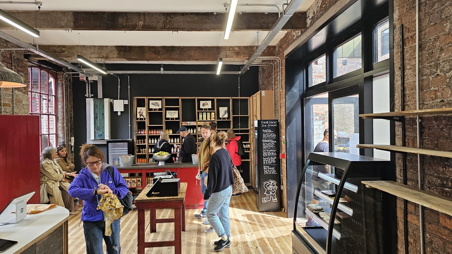 Leah's Yard: clear shot of shop interior