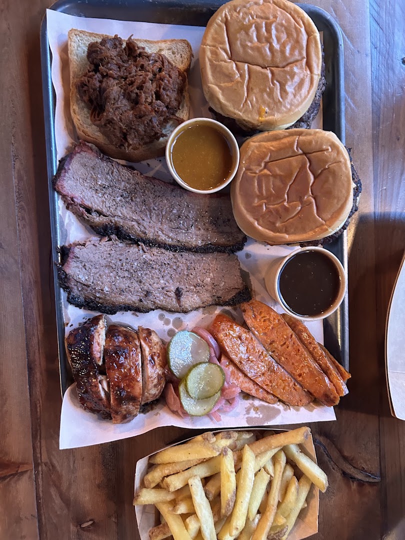 MEAT Smokehouse: appetizing, high-quality food photography
