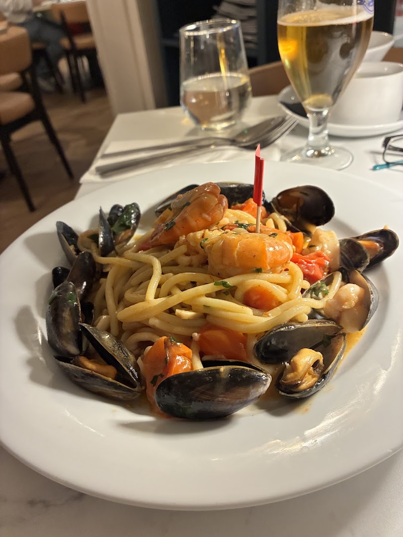 Pranzo Italian: appetizing, high-quality food photography