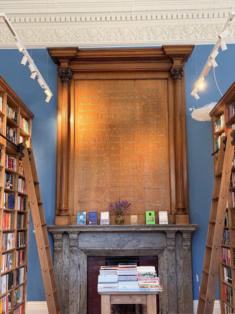 Topping & Company: beautiful interior captures shop atmosphere