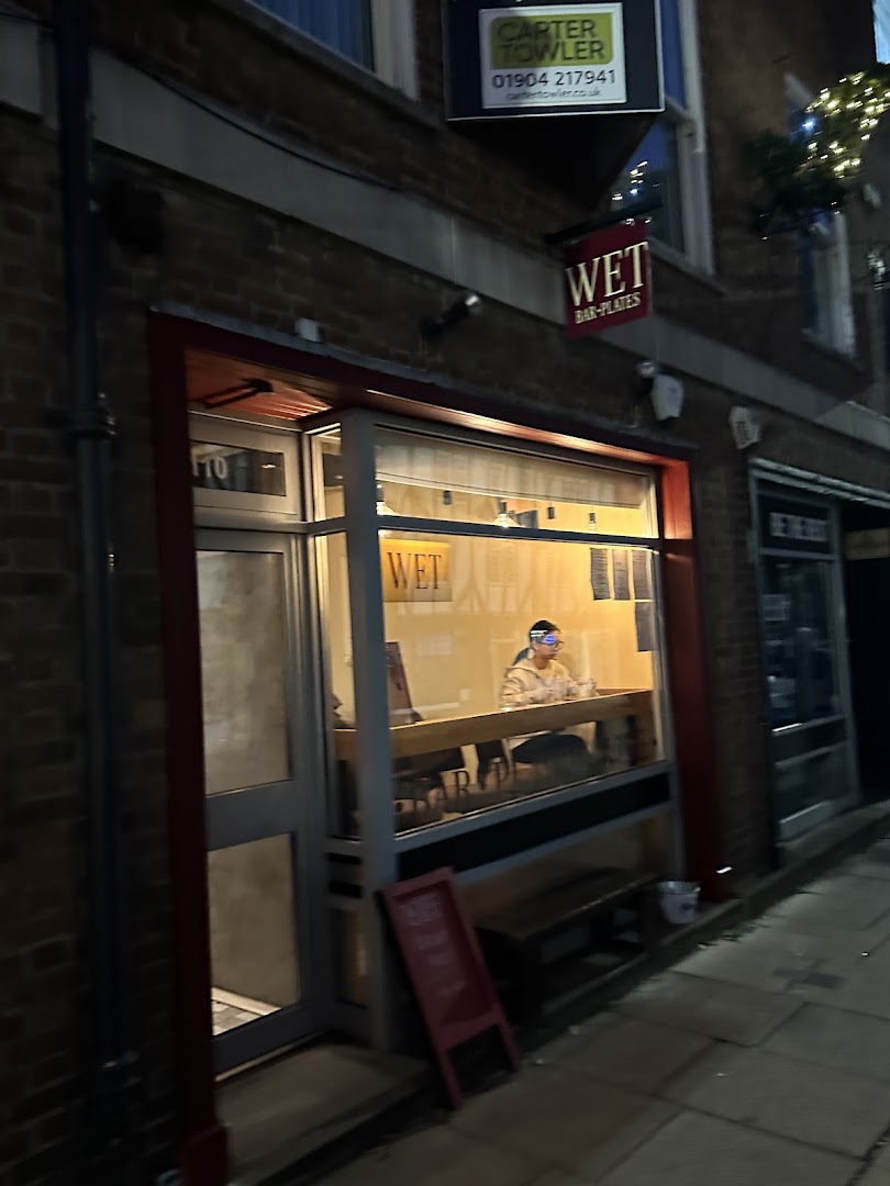 WET: clear exterior shot of venue