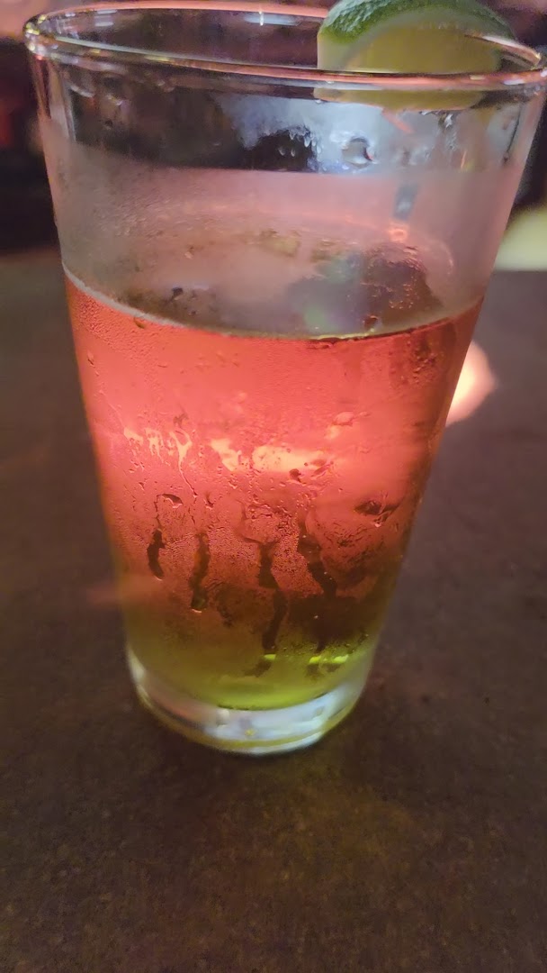 Easy Tiger: appetizing photo of a drink