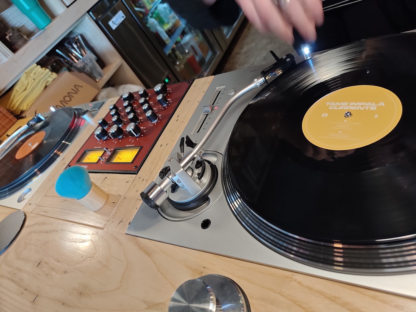 Joyful Noise Listening Lounge and Kitchen: venue's musical atmosphere
