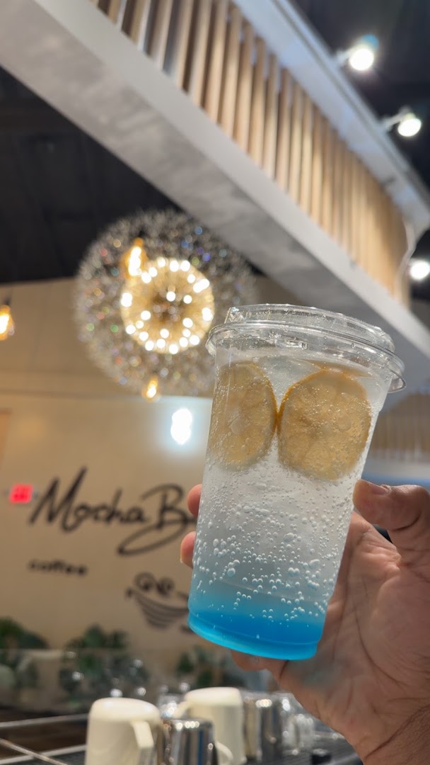 MochaBox Coffee: appealing drink photo in venue