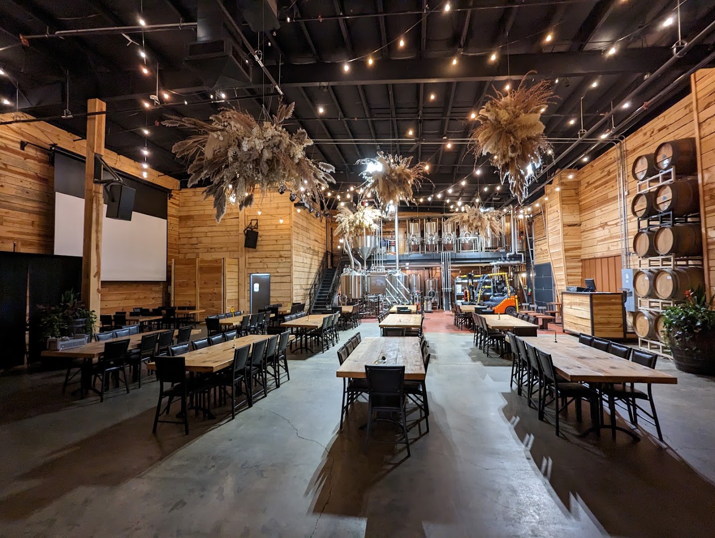 Wicked Weed Funkatorium: high quality interior venue shot