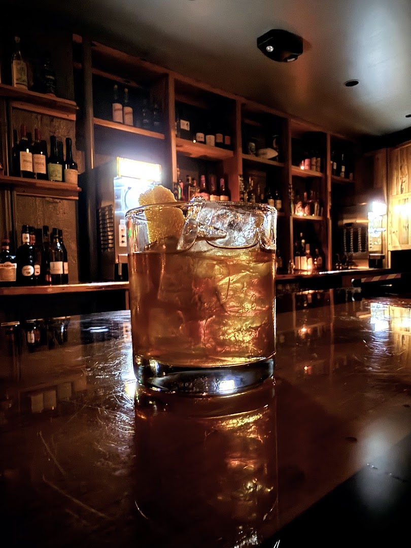 Barrel Proof: high quality cocktail bar photo