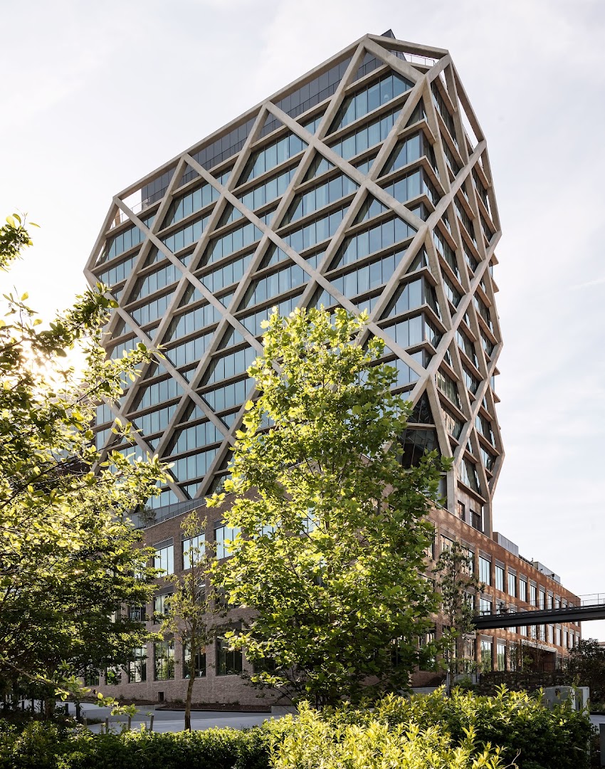 Forth Hotel Atlanta: professional architectural shot of hotel
