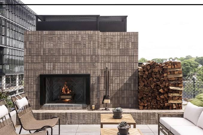 Forth Hotel Atlanta: professional photo of hotel terrace