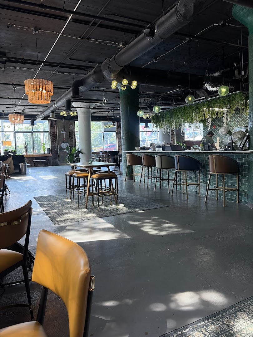 Mendoza Cafe y Vino: clear, inviting interior atmosphere