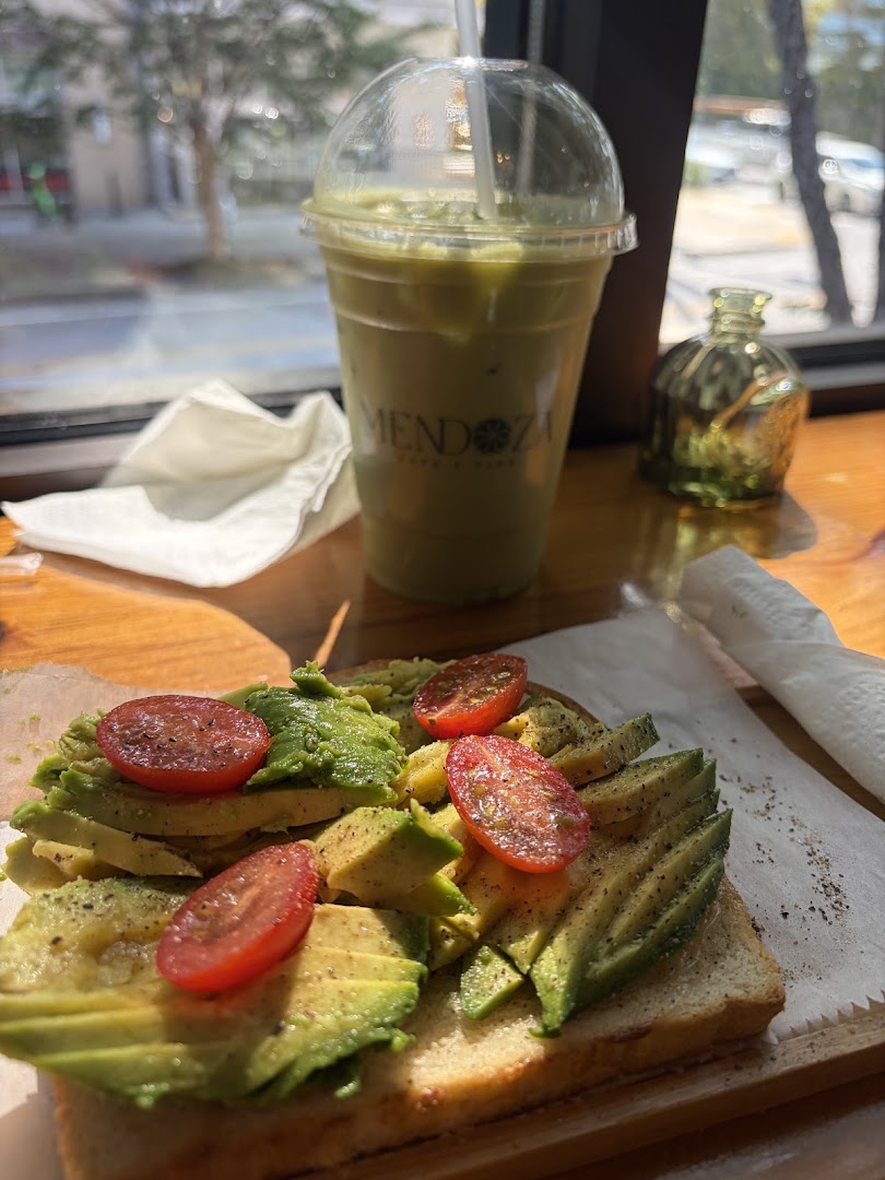 Mendoza Cafe y Vino: appetizing food and drink photo