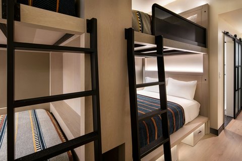 Moxy Atlanta Downtown: professional photo of hotel room