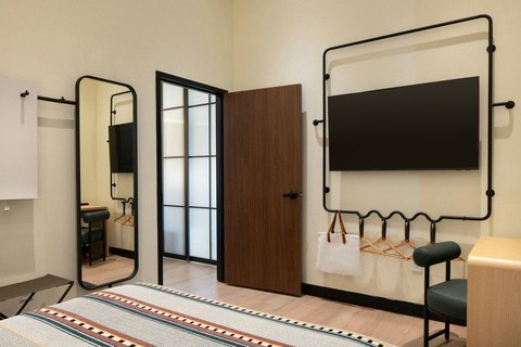 Moxy Atlanta Downtown: clear, professional hotel room photo