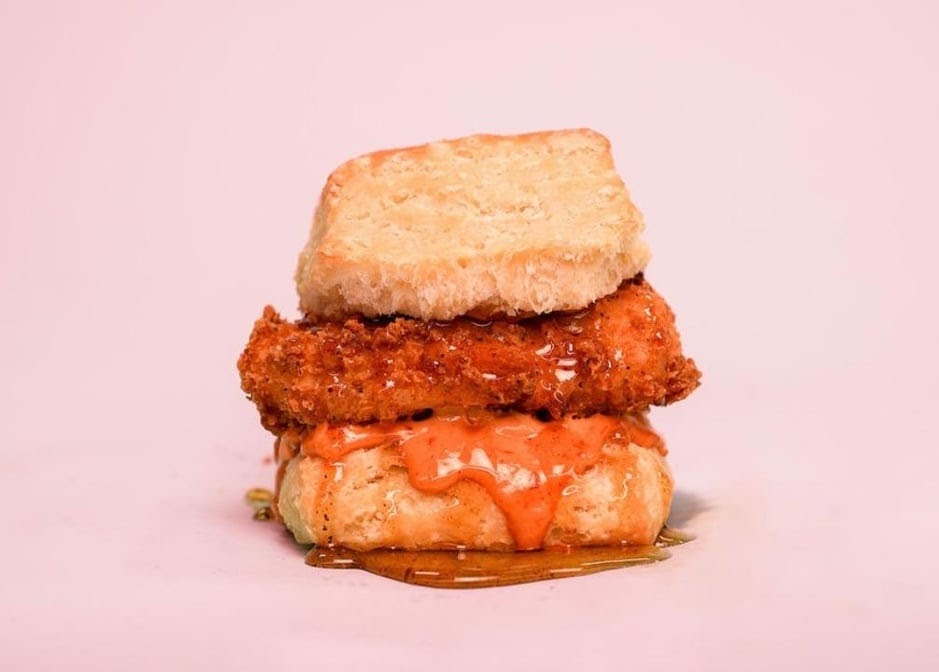 Bird Bird Biscuit: appetizing professional food photography