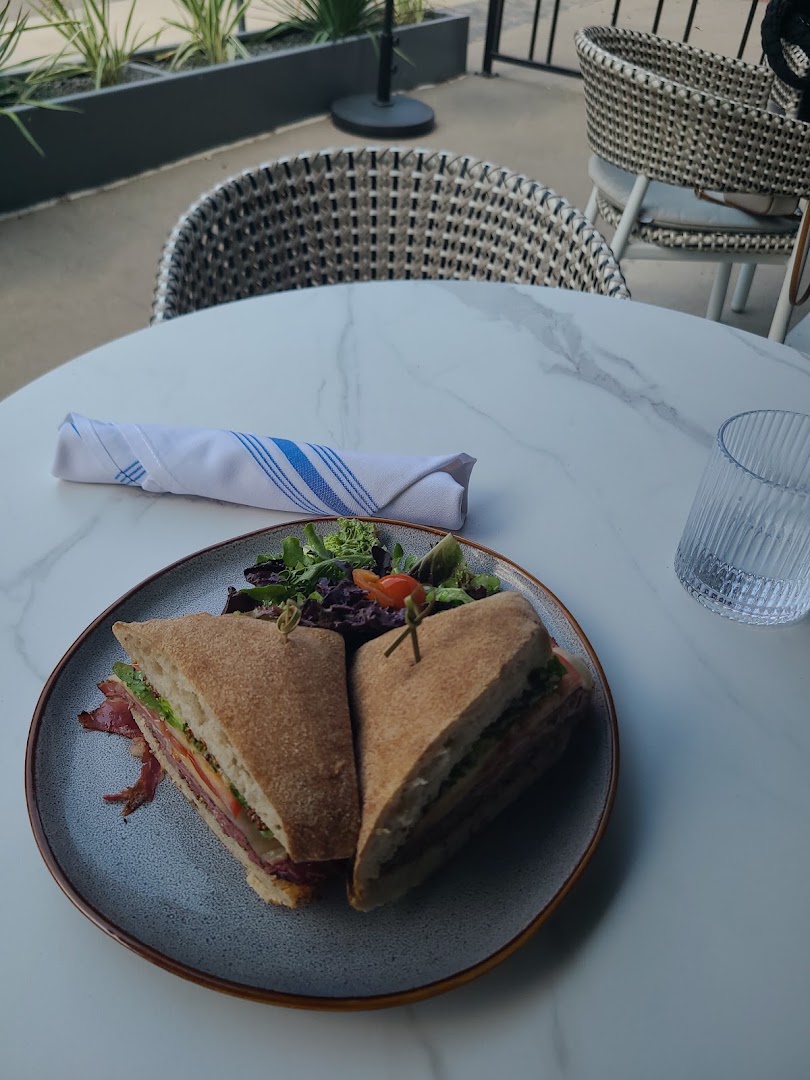 Ciccio Bomba: appetizing food photo at venue