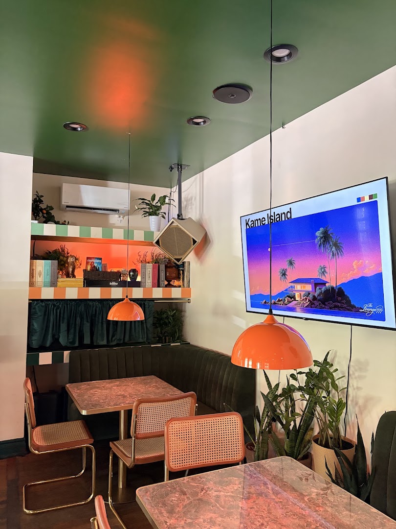 Coquito: inviting bar interior atmosphere