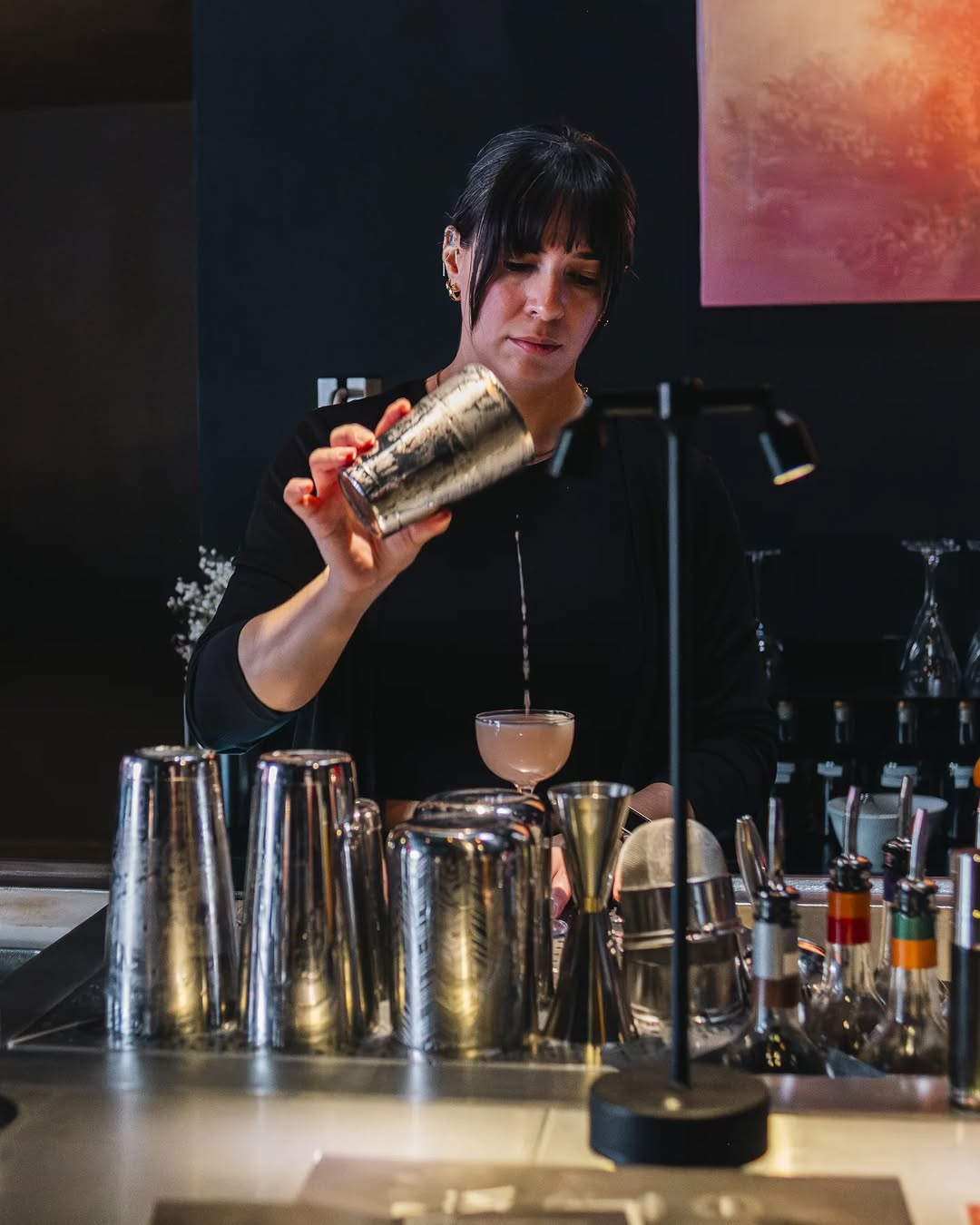 Konbini: professional photo of bartender working