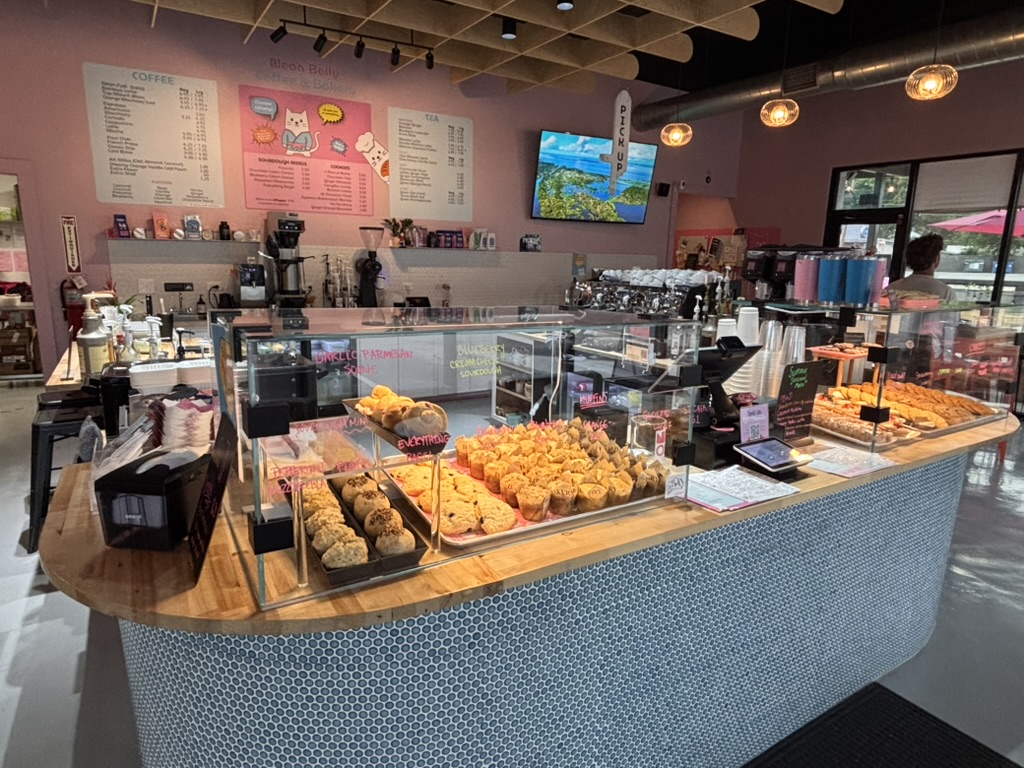 Neon Belly Coffee and Bakery: clear view of bakery counter