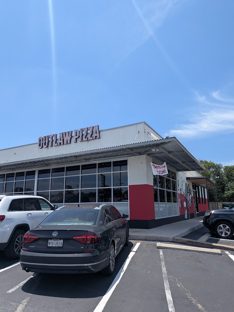 Outlaw Pizza: clear exterior shot of restaurant
