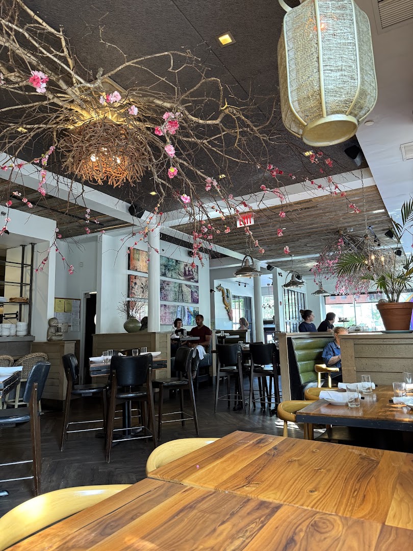 Banyan: inviting atmosphere and interior design