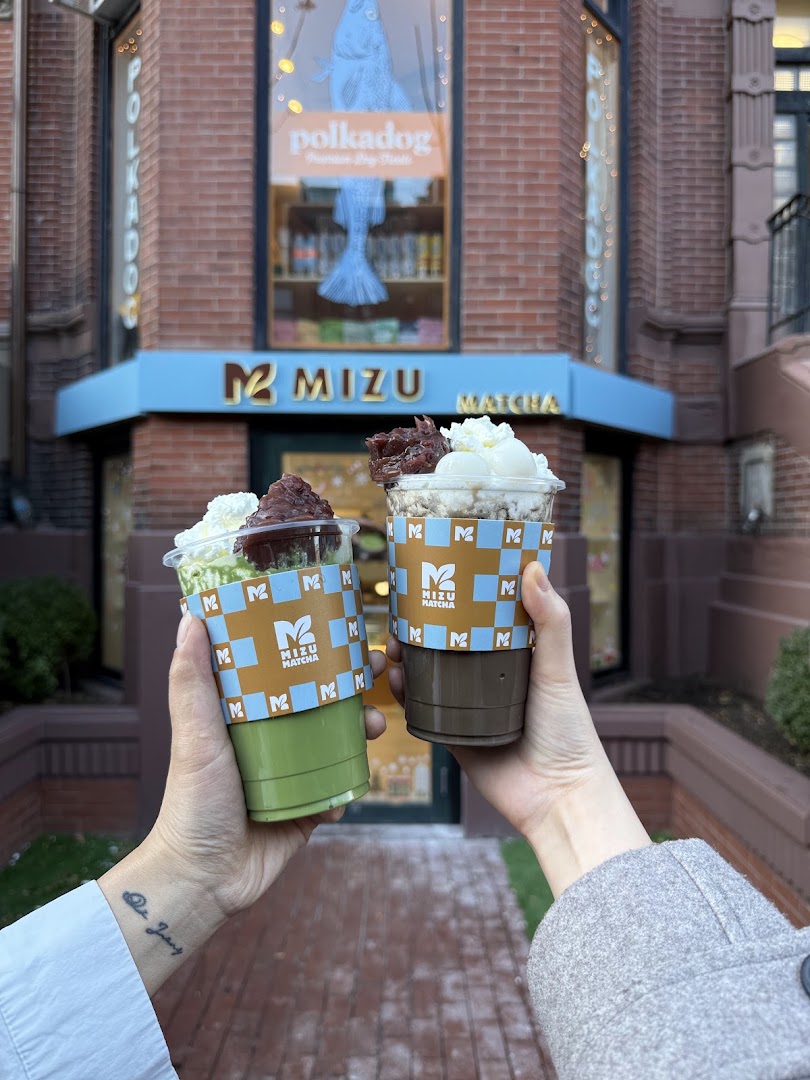 Mizu Matcha: appetizing drinks with clear branding