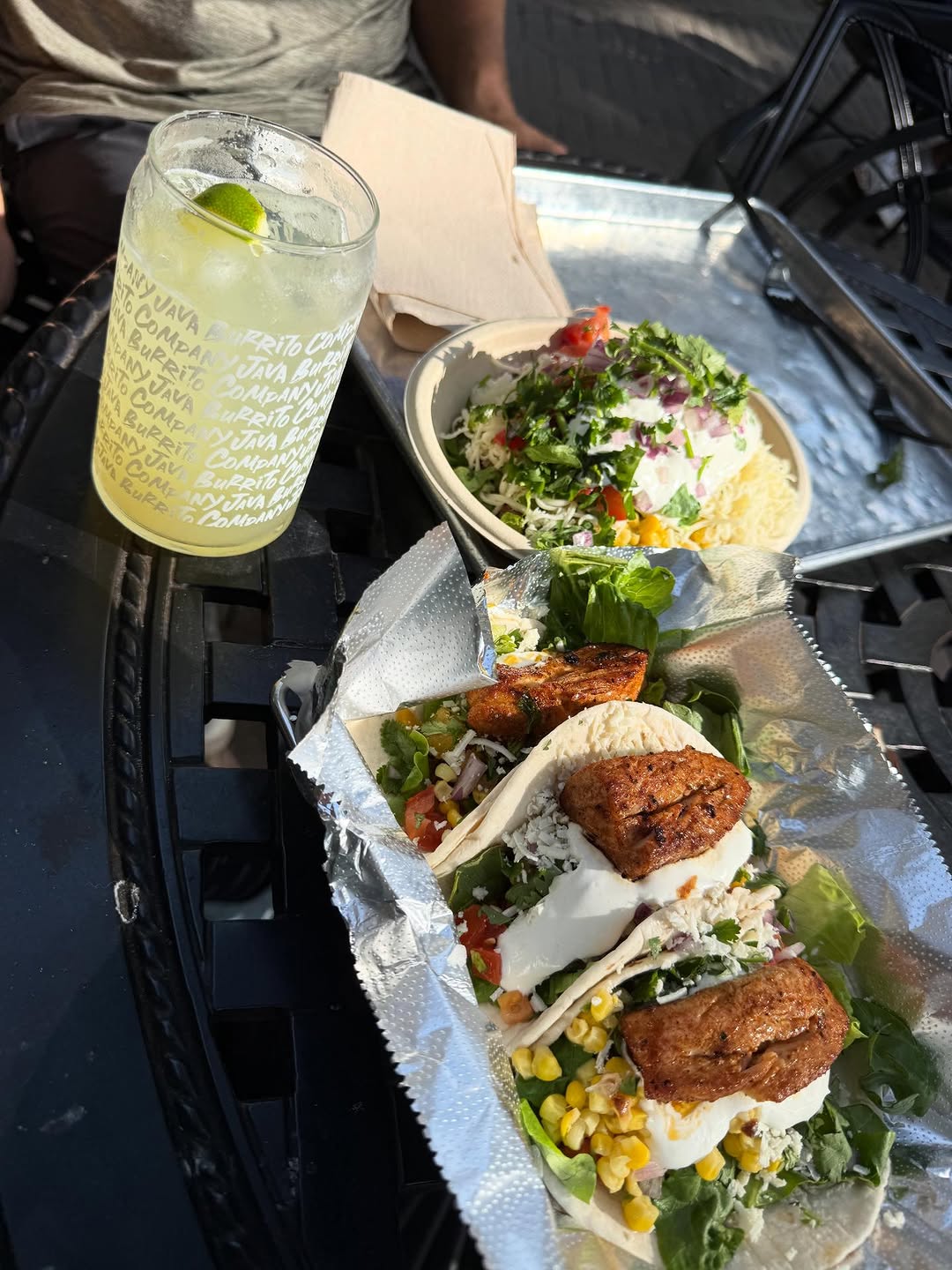 The Moseley: appetizing food and drink photo