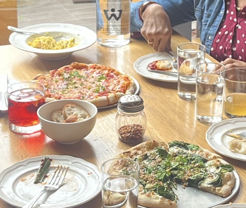 Willie's: appetizing food and inviting atmosphere