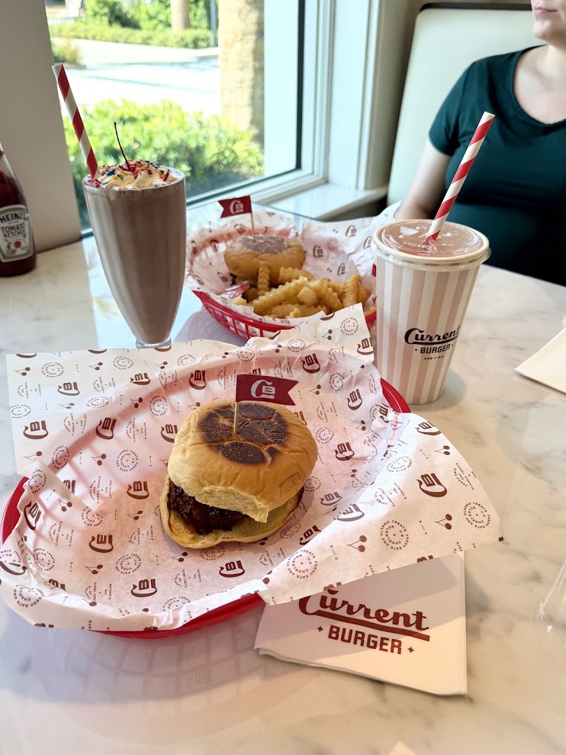 CurrentBurger: appetizing food and drink presentation