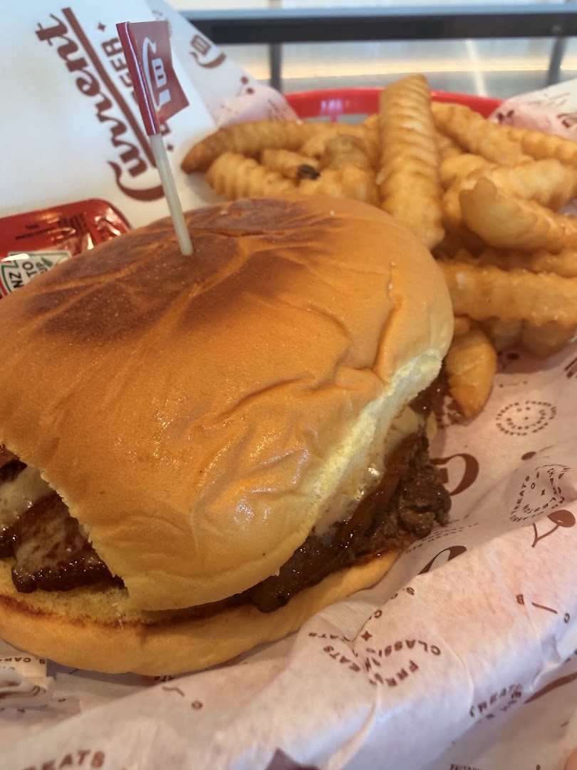 CurrentBurger: appetizing photo of restaurant food