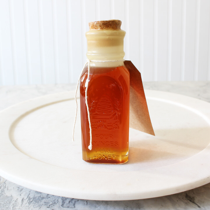 Oliver Pluff & Company: high quality product display photo