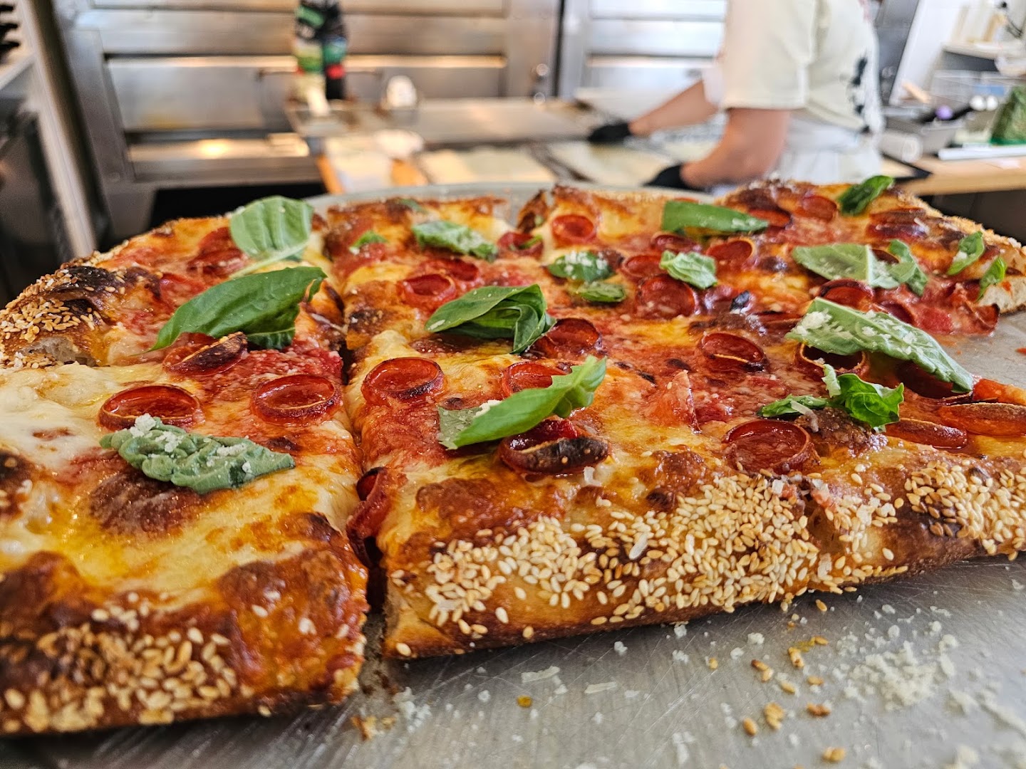 Tutti Pizza: appetizing, high-quality pizza photo