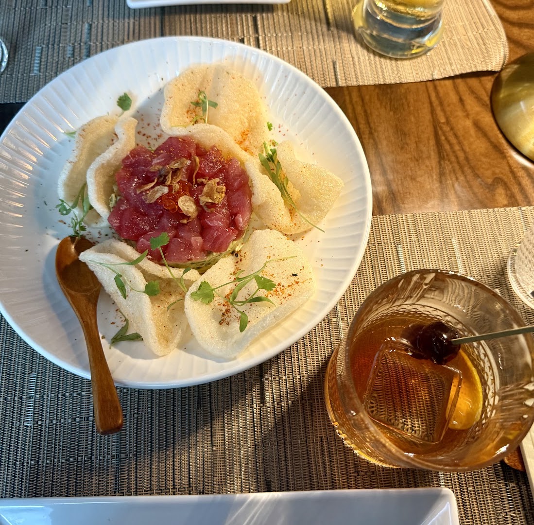 Two Bit Club: appetizing, high-quality food photography