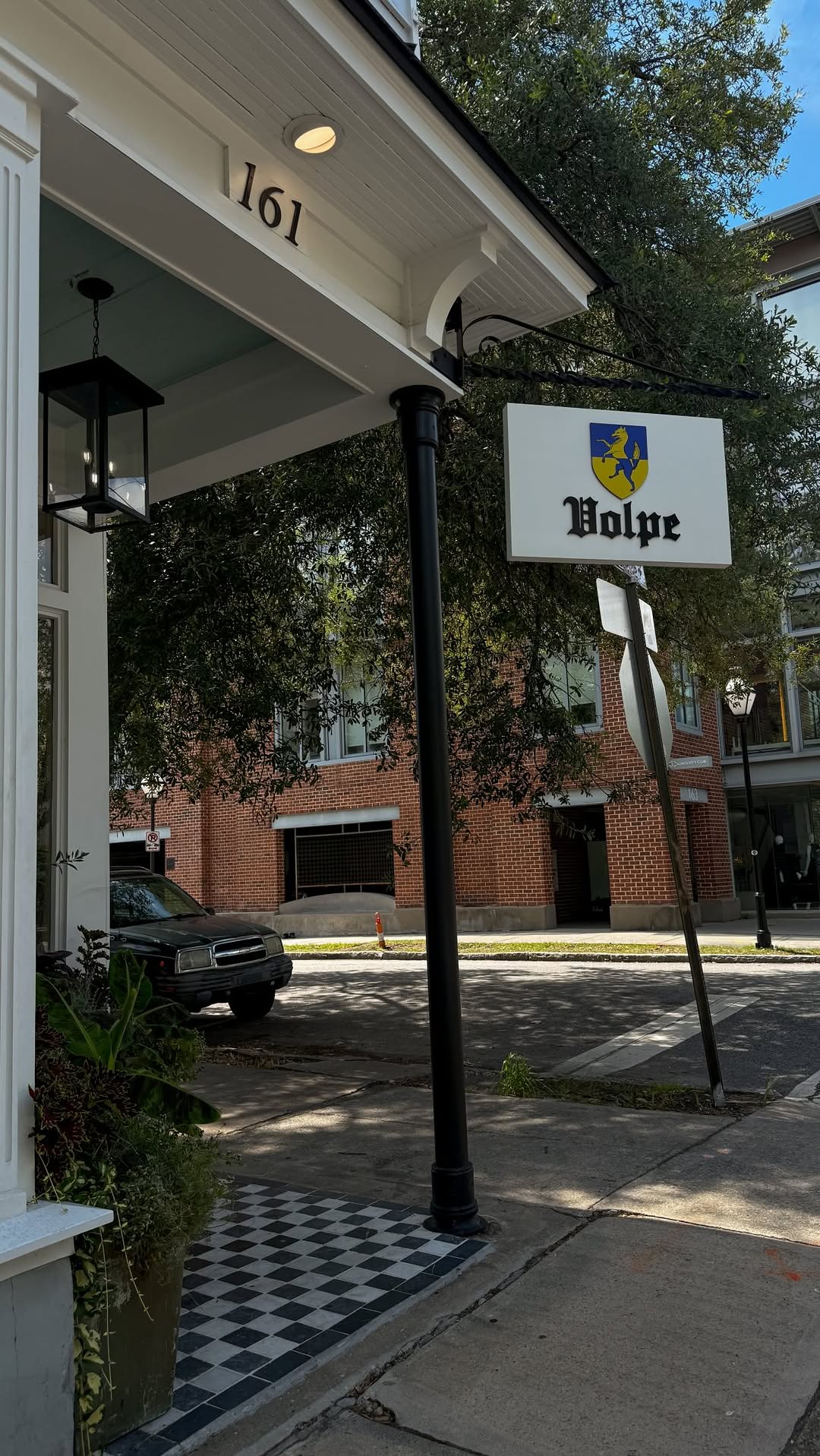 Volpe's: clear exterior shot of venue
