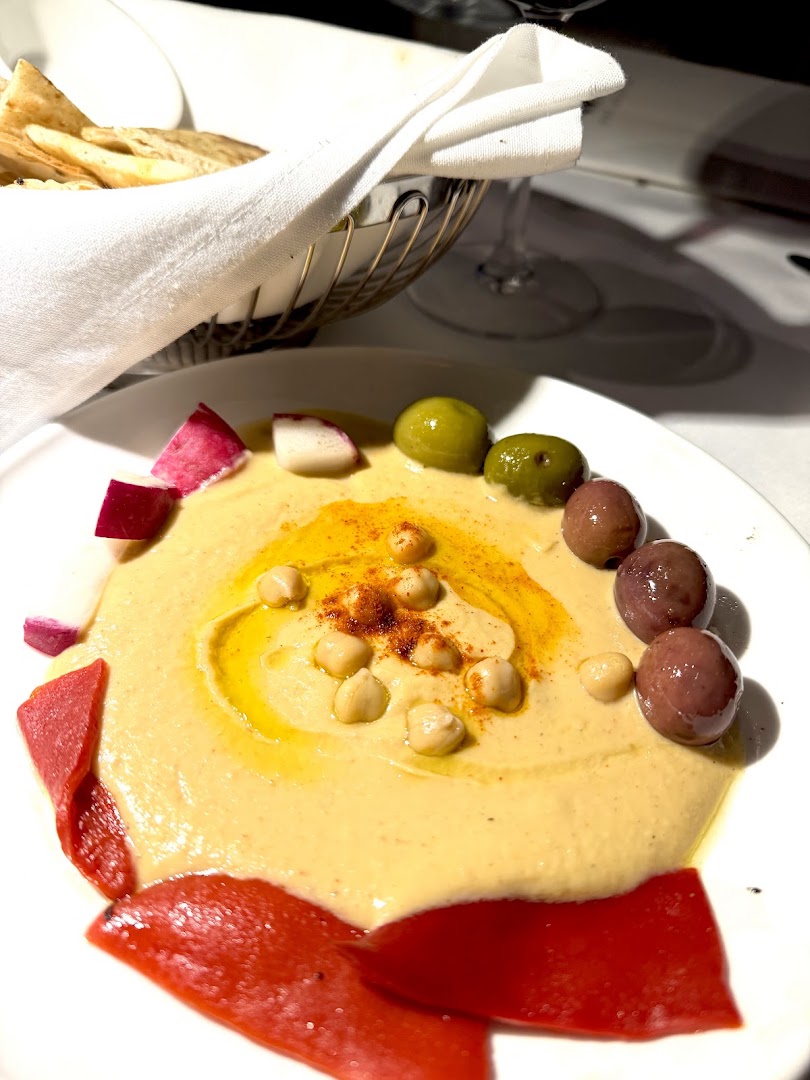 Avra: appetizing, high-quality food photography