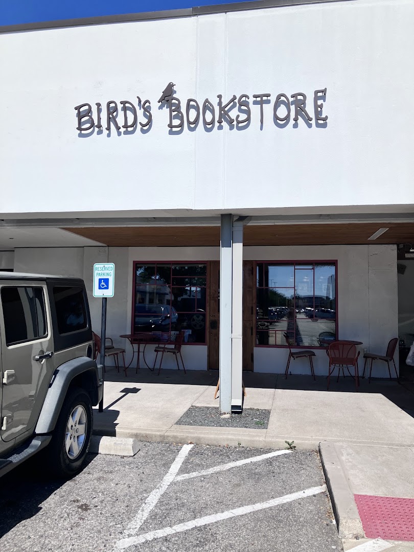 Bird's Bookstore: clear photo of storefront exterior