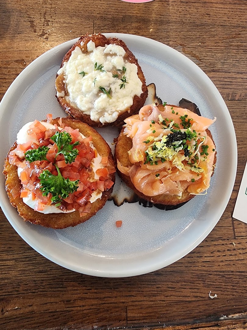 Hendy's on Henderson: appetizing, high-quality food photography