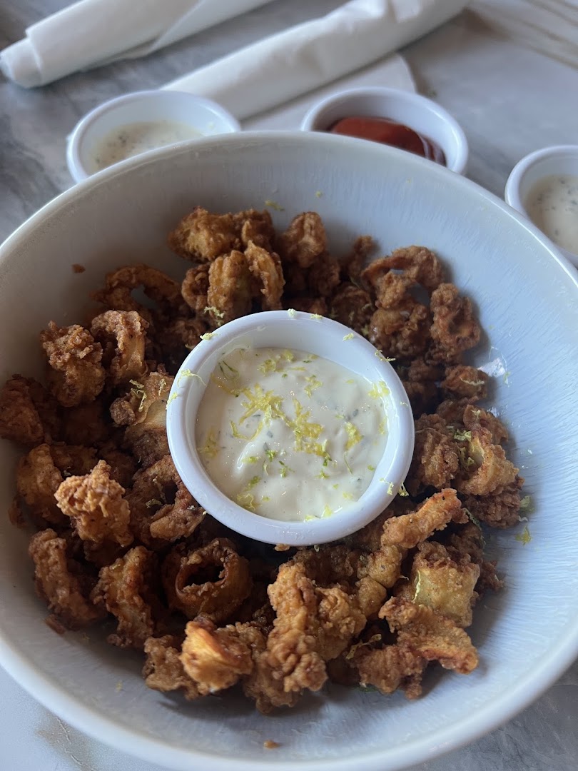 Hendy's on Henderson: appetizing, high-quality food photography