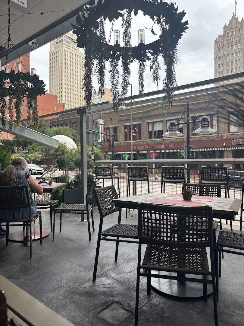 Luna Roja: inviting terrace atmosphere and view