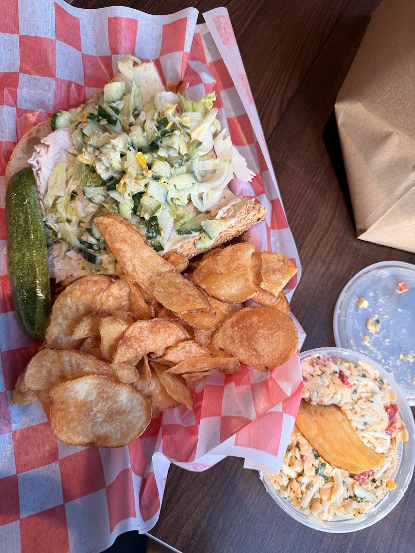 Seegars Deli: appetizing photo of deli food