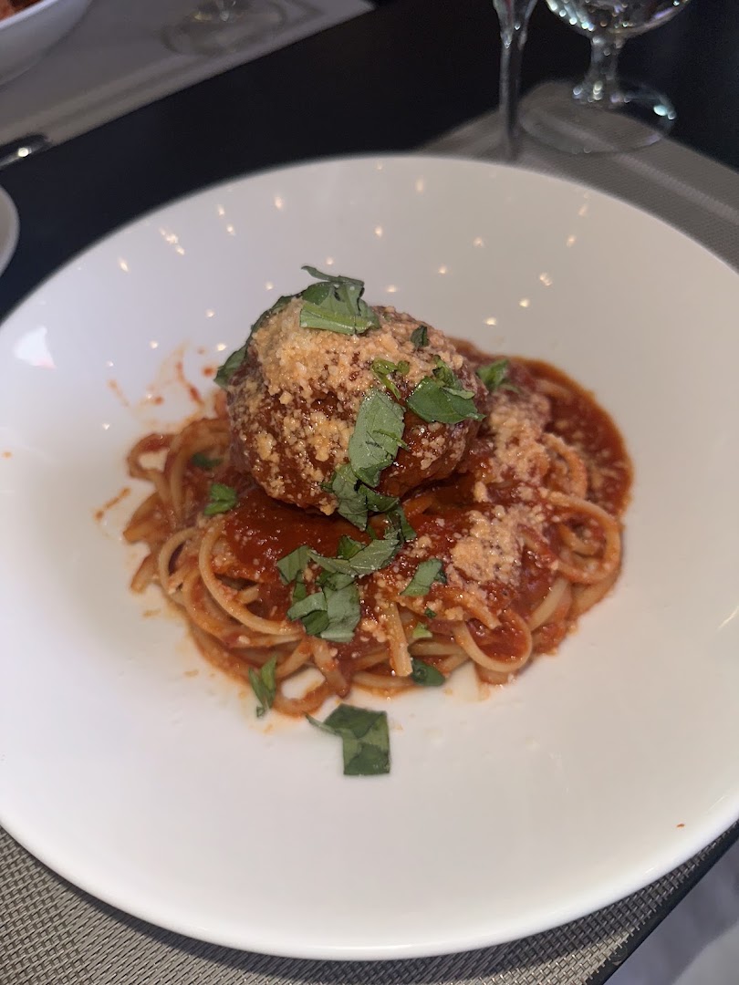 Urban Italia: appetizing, high-quality food photography