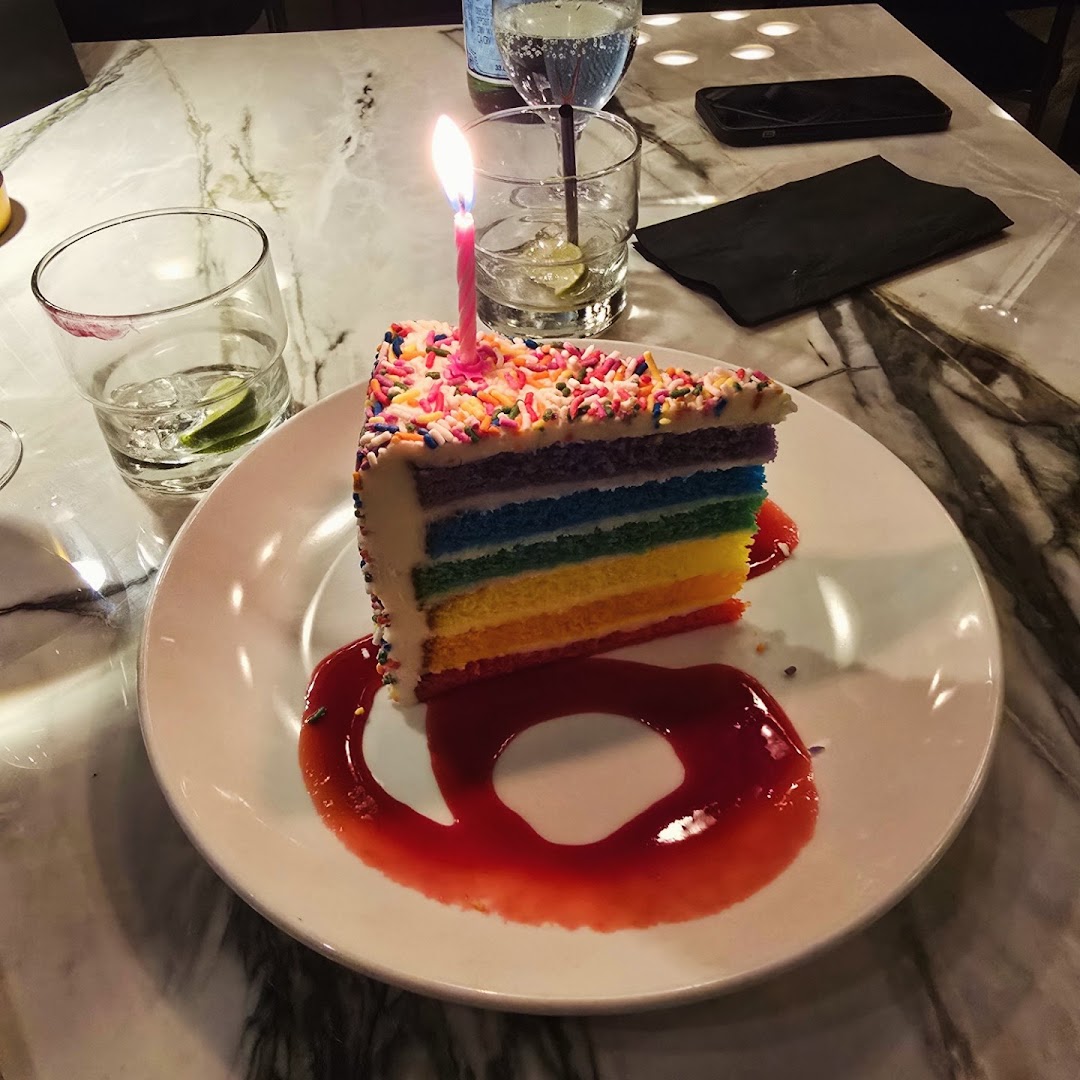 Winsome Prime: appetizing food photo at restaurant