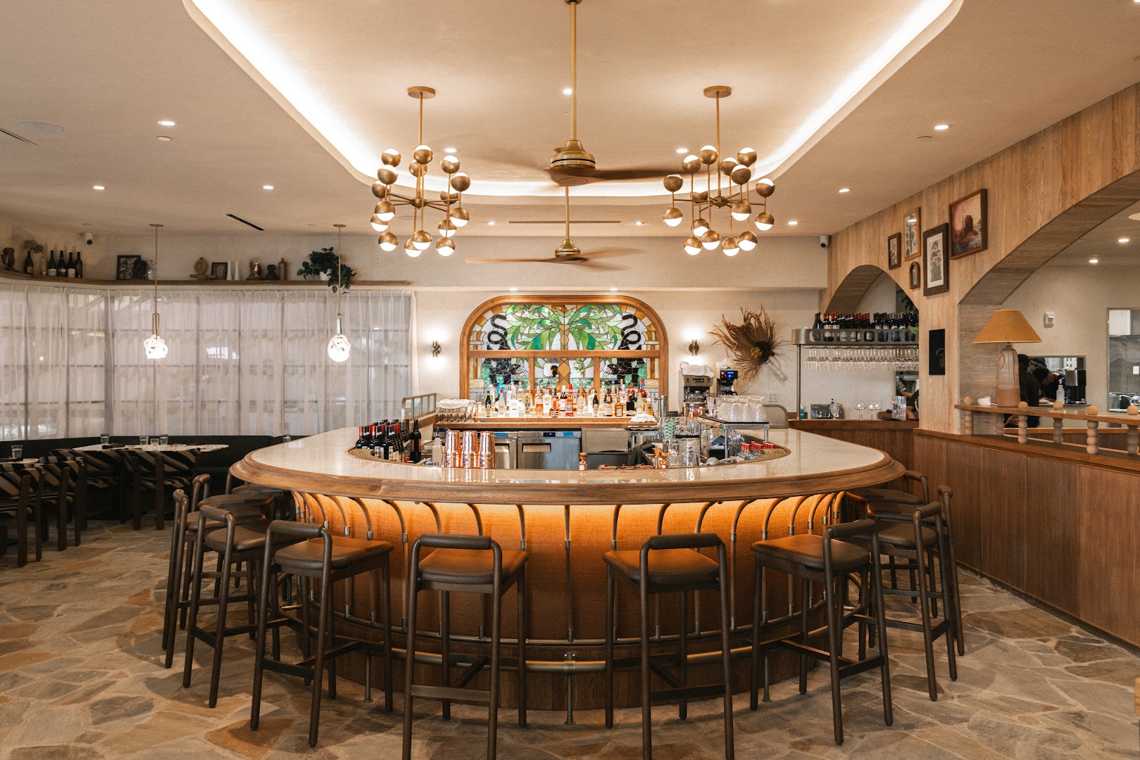 Botanico Waikiki: professional interior shot of venue