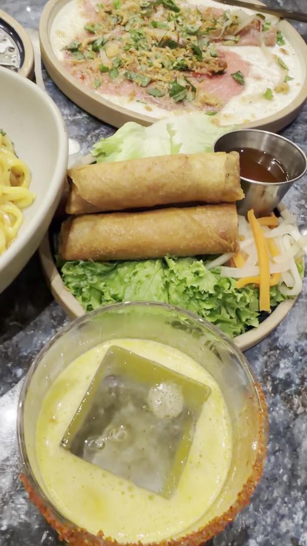 Chao Hawai'i: appetizing food and drink presentation